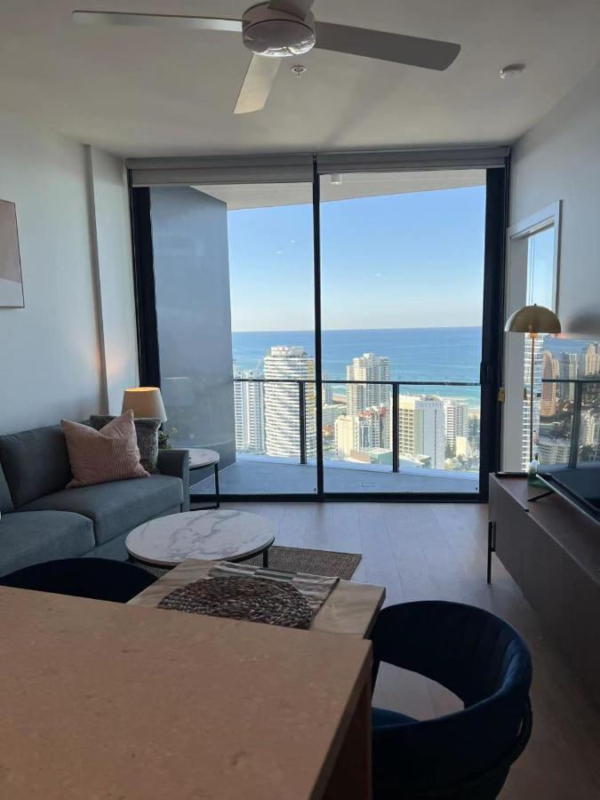 2 Bedroom Luxurious Family Apartment On 40Th Floor With Amazing Ocean Coastline Broadbeach Gold Coast Gc40 Buitenkant foto